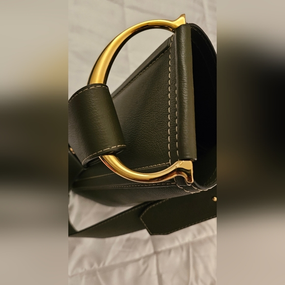 Carolina Herrera Insignia Hobo Large Shoulder Bag - Picture 4 of 8